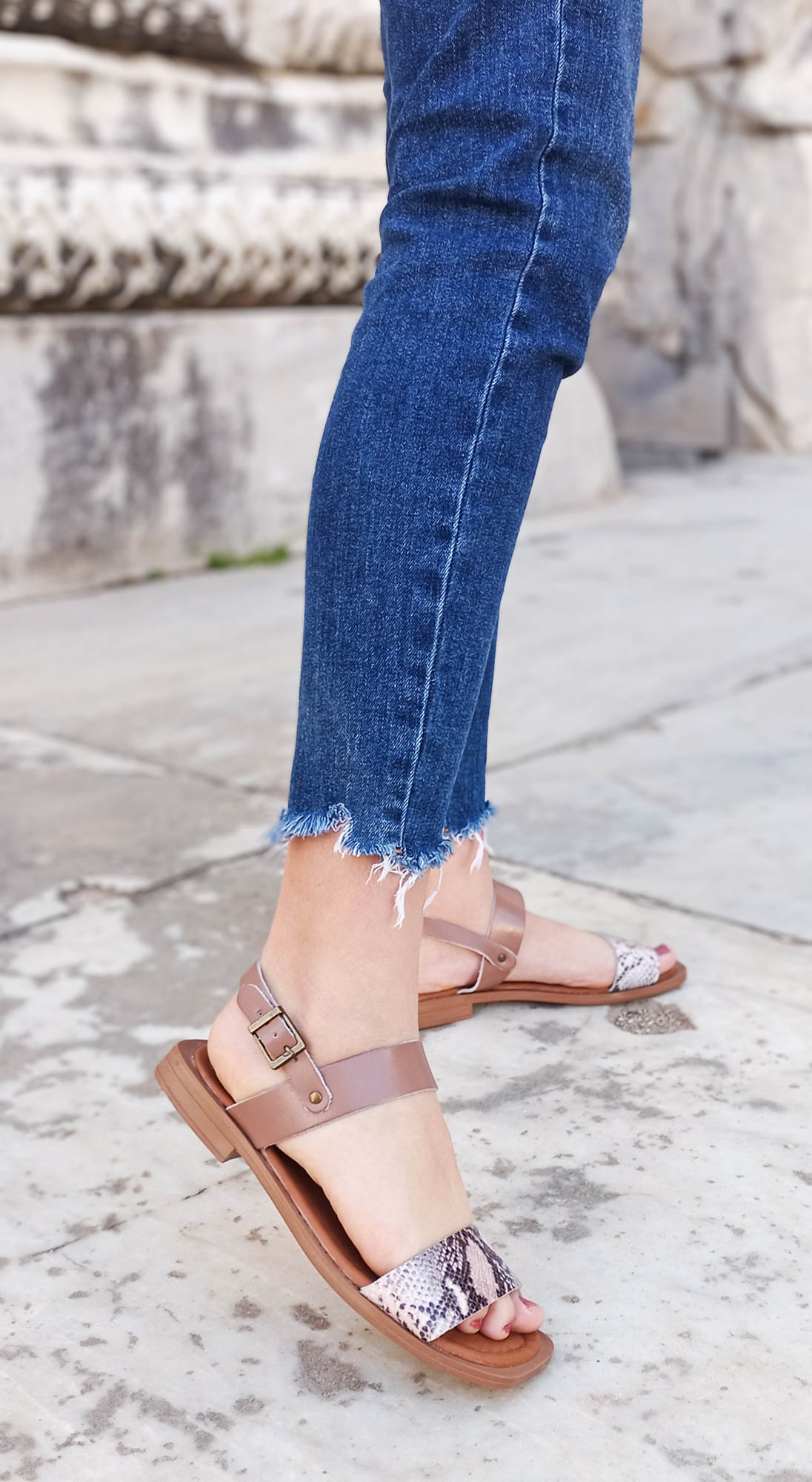 GDT Ayakkabı Hakiki Deri Somon Renk Bantlı Kadın sandalet