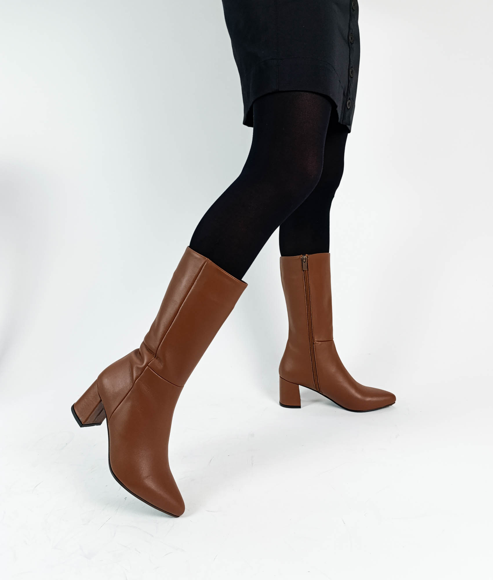 Hakiki Deri Taba Renk Sivri Burun Kalın Topuk Diz Altı 36-40 Numara Arası Kadın Çizme
