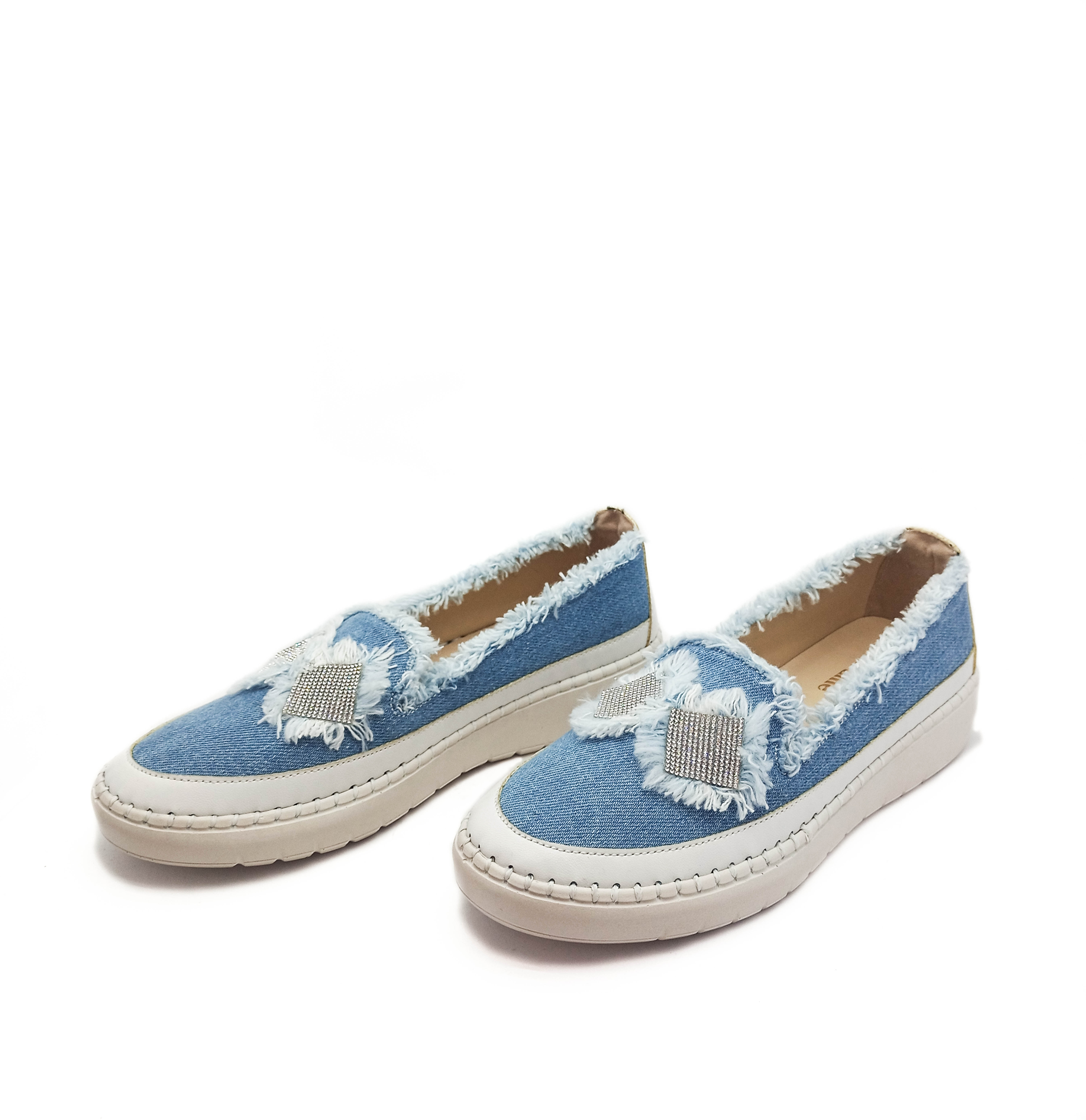 Mavi Renk Taşlı Düz Taban Kadın Kot Sneakers