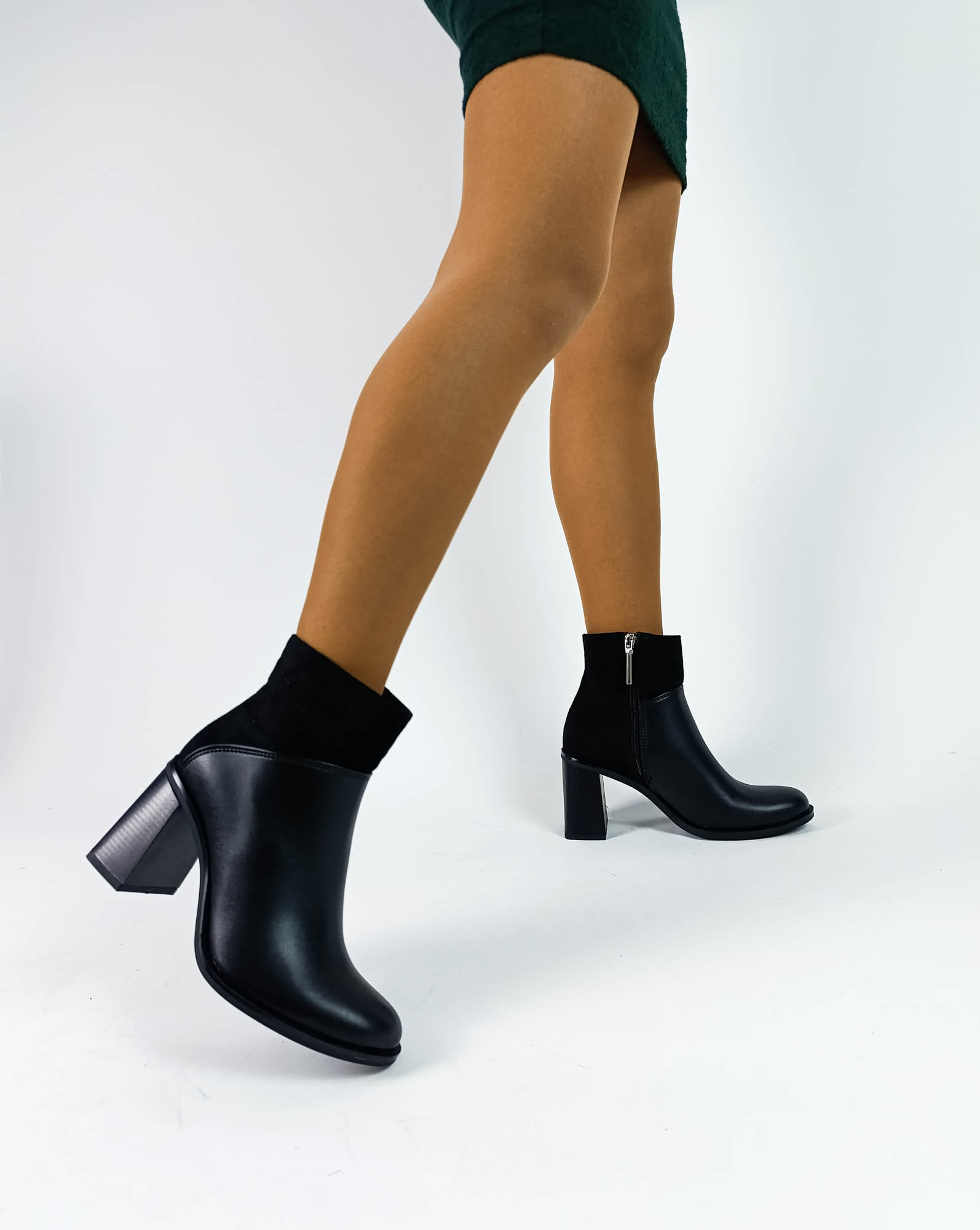 Siyah Renk Fermuarlı Kalın Topuk Süet Cilt Kadın Topuklu Bot
