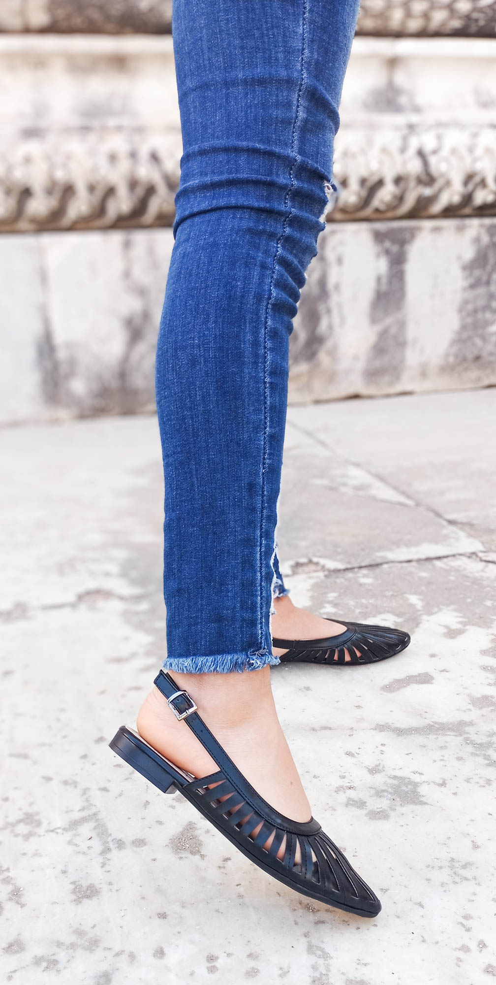 WHİTE LİNE Talaria Siyah Renk Kalın Topuk  Kadın Sandalet
